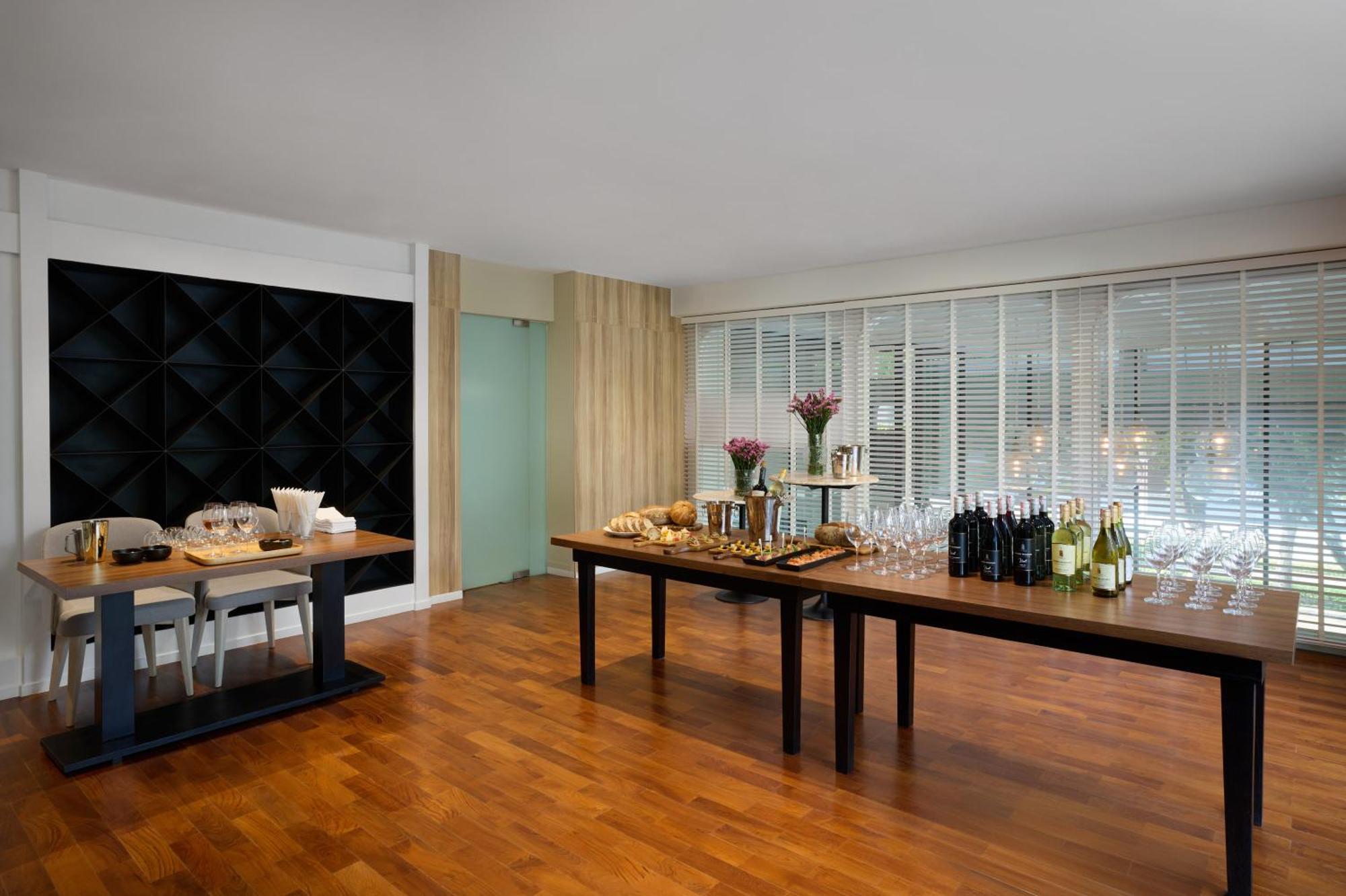 The Park Nine Hotel Srinakarin Bangkok Exteriör bild